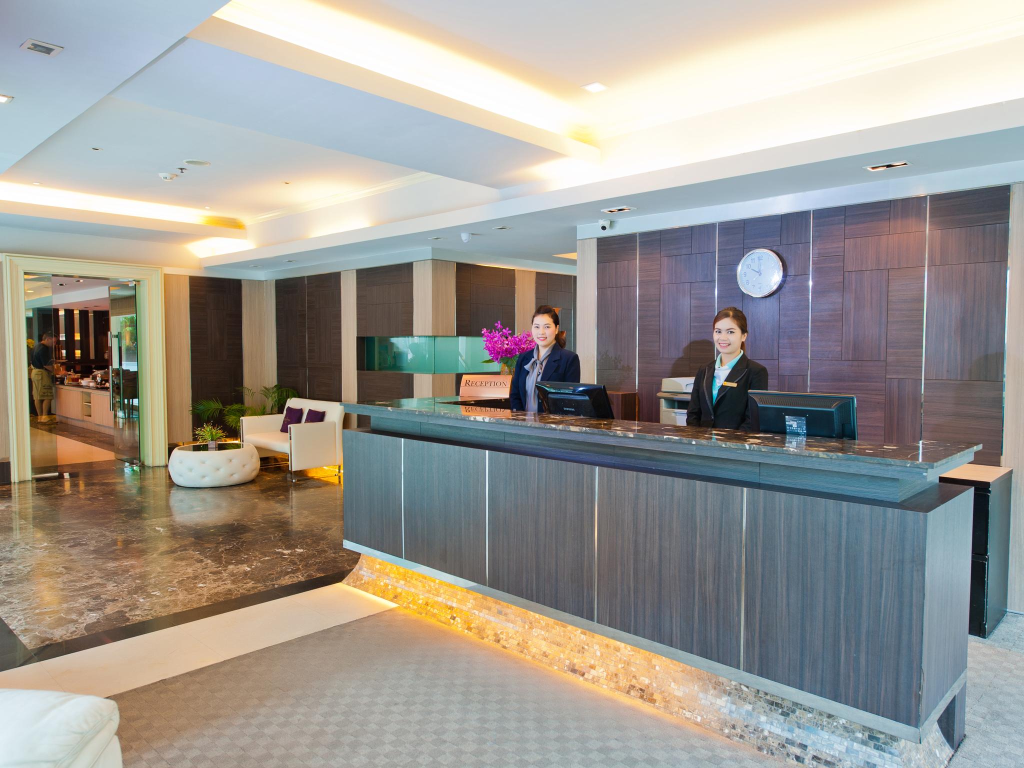 Kingston Suites Bangkok Eksteriør bilde
